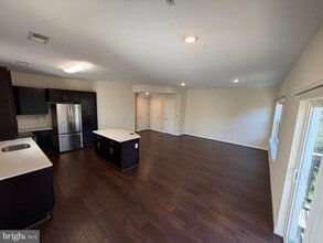 3301 Demirel Way in Ellicott City, MD - Building Photo - Building Photo