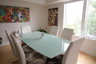 405 Tweedsmuir Av in Ottawa, ON - Building Photo - Building Photo