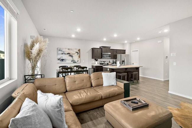 10816 185th St E in Puyallup, WA - Building Photo - Building Photo