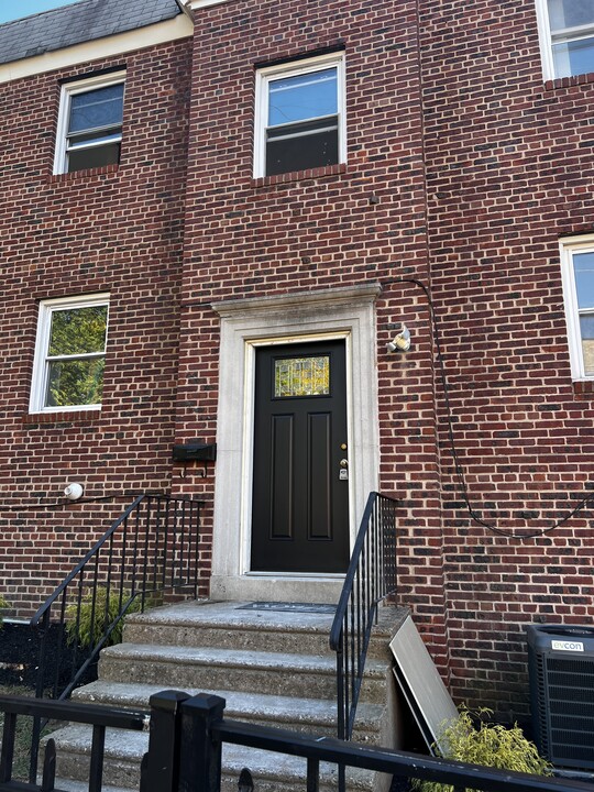 1473 Edgewood Ave, Unit 1 in Trenton, NJ - Foto de edificio