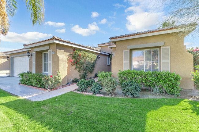 83107 Greenbrier Dr in Indio, CA - Building Photo - Building Photo