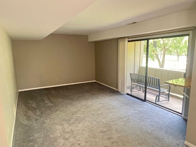 2123 Melrose Dr in Champaign, IL - Building Photo - Building Photo