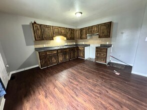 1657 Cone St in Toledo, OH - Building Photo - Building Photo