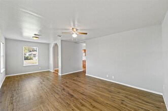 710 13th St N in Texas City, TX - Building Photo - Building Photo