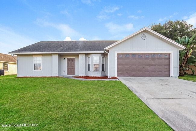 property at 1366 Whaling Ave SE