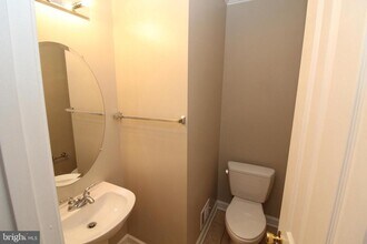 12990 Pintail Rd in Woodbridge, VA - Building Photo - Building Photo