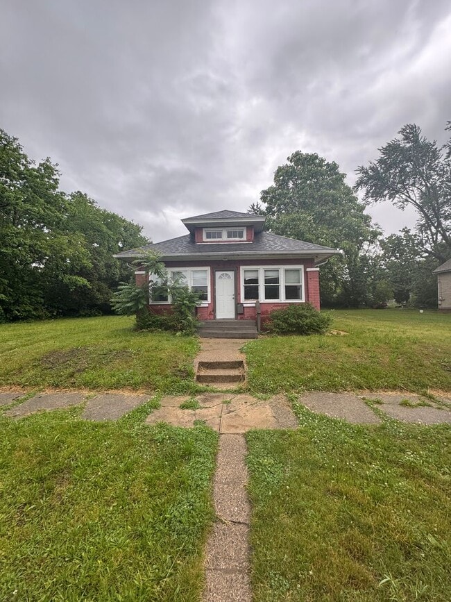 property at 628 Birdsell St