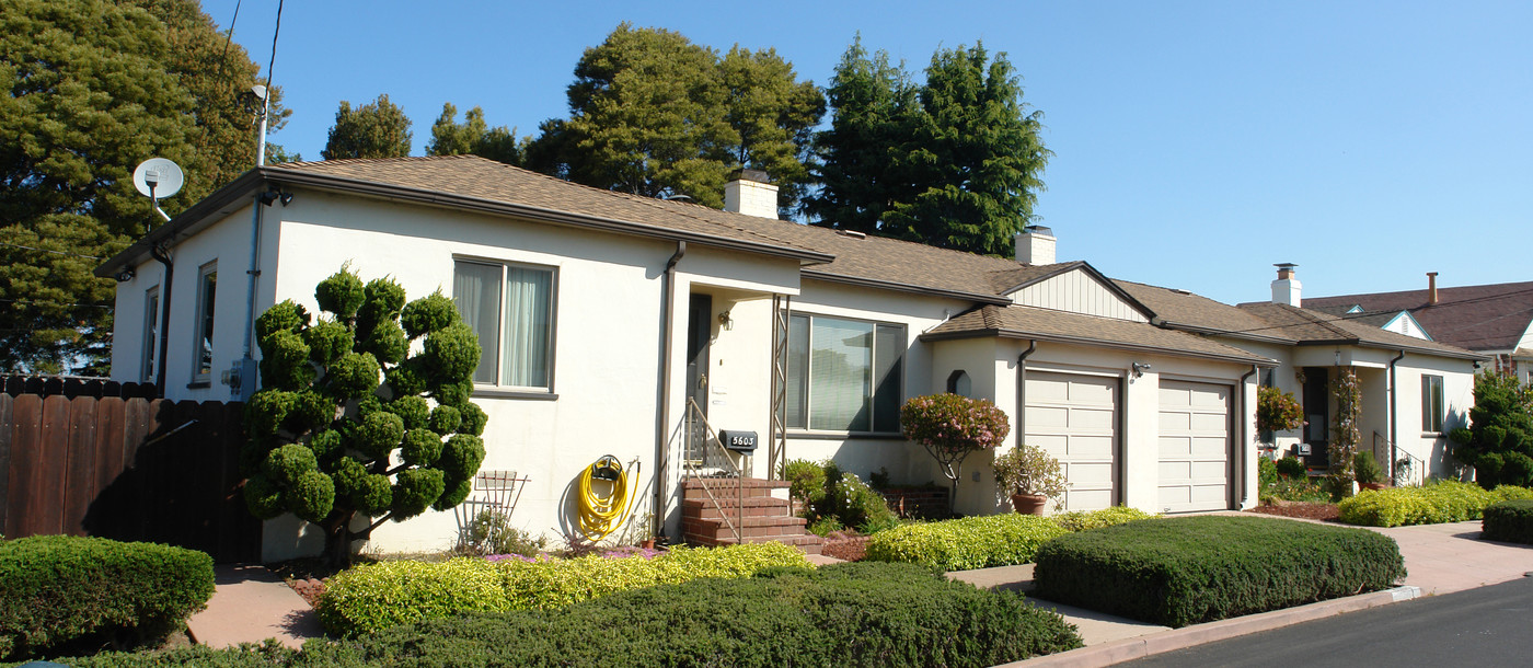 5611 Panama Ave in Richmond, CA - Foto de edificio