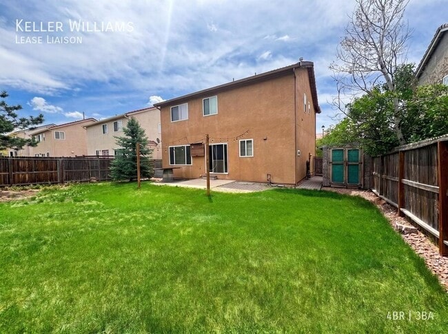 property at 5662 Stable Ct
