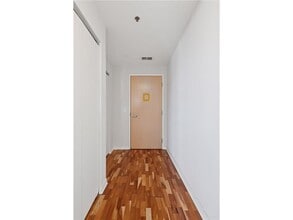 929 Portland Ave in Minneapolis, MN - Foto de edificio - Building Photo