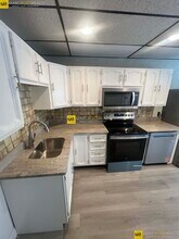 69 Parker St, Unit 2 in Watertown, MA - Building Photo - Building Photo