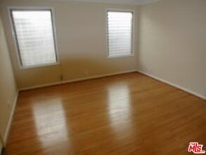 1277 Ridgeley Dr in Los Angeles, CA - Building Photo - Building Photo