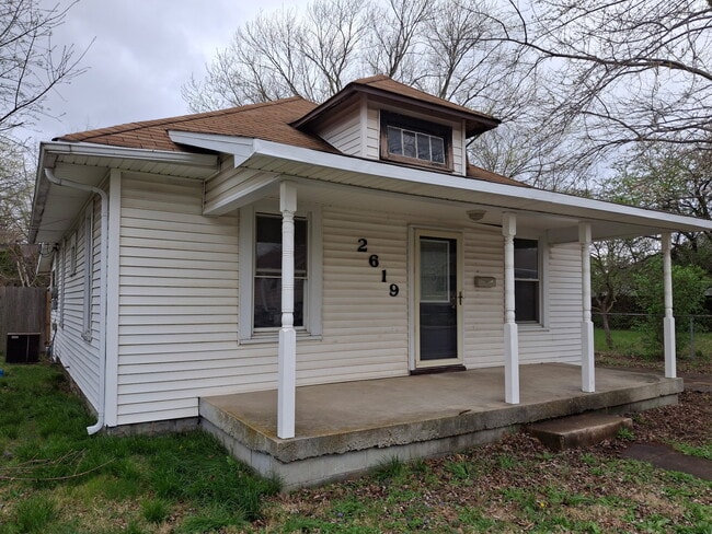 property at 2619 Jackson St