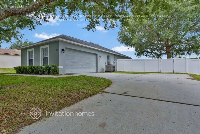 2271 Windsor Crest Loop in Apopka, FL - Building Photo - Building Photo