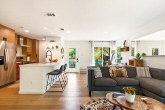 2906 Westhill Dr, Unit SI ID1054230P in Austin, TX - Building Photo - Building Photo