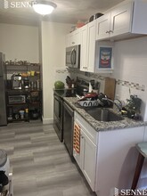 14 Garrison Ave, Unit 3 in Somerville, MA - Foto de edificio - Building Photo