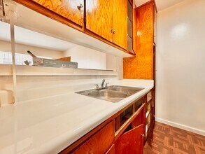 1656 Arlington Ave in Los Angeles, CA - Building Photo - Building Photo