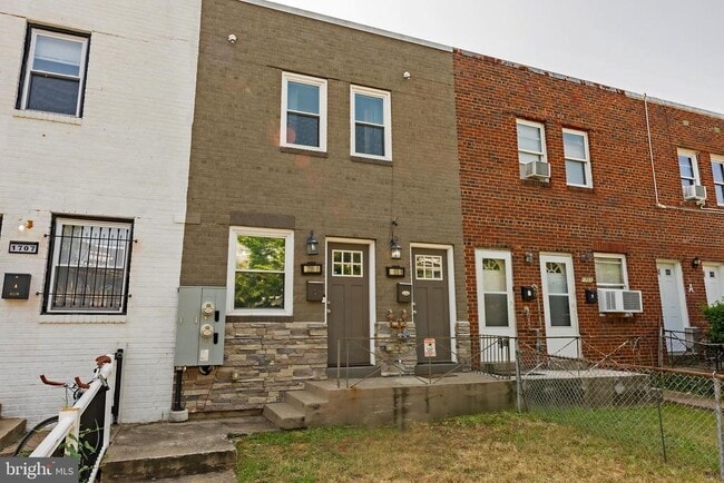 property at 1705 Montello Ave NE