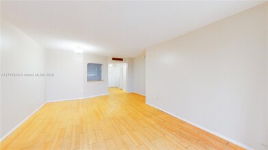 1780 NE 191st St in North Miami Beach, FL - Building Photo - Building Photo