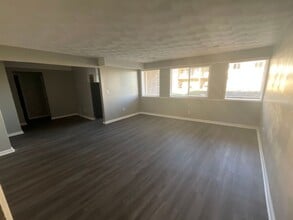 9030 S Eldorado Dr in Indianapolis, IN - Building Photo - Building Photo