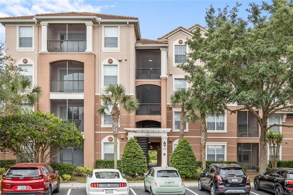 8300 Portofino Dr in Davenport, FL - Building Photo
