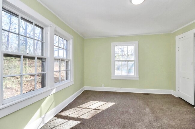 property at 1208 Saratoga Dr