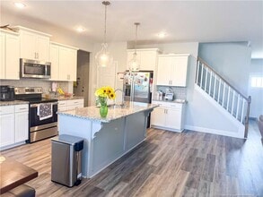 509 Amusement Dr in Hope Mills, NC - Building Photo - Building Photo