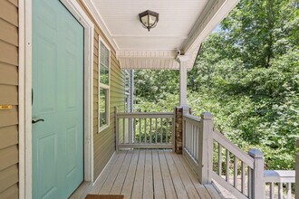 204 Lake Breeze Ln in Westminster, SC - Building Photo - Building Photo