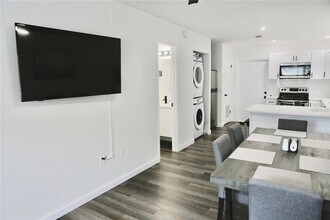 3308 SW 26 Way in Gainesville, FL - Building Photo - Building Photo