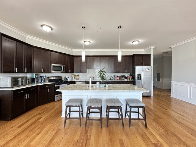 520 N Western Ave, Unit C4 in Chicago, IL - Building Photo - Building Photo