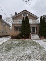1253 Granger Ave in Lakewood, OH - Building Photo