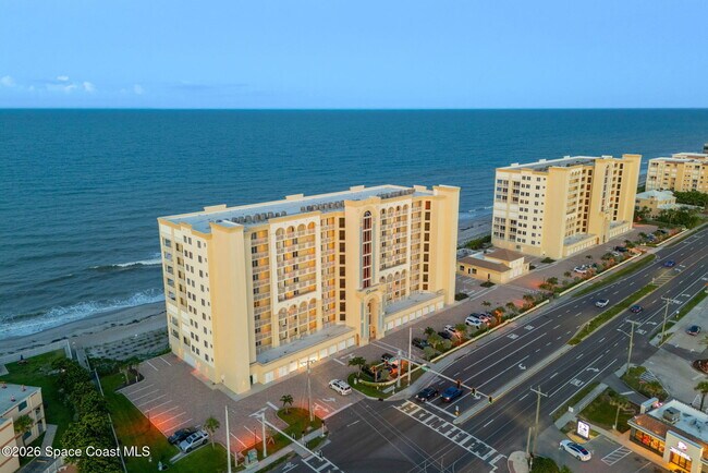 1025 Jimmy Buffett Mem Hwy in Satellite Beach, FL - Building Photo - Building Photo