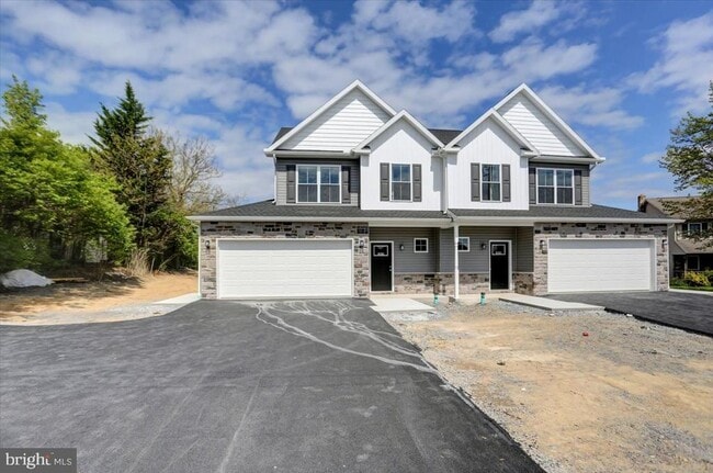 property at 1817 Holly Ln