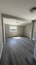 5 Harris Rd, Unit 2 in Medford, MA - Building Photo - Building Photo
