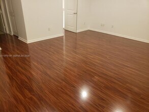 2574 SW 81st Terrace in Miramar, FL - Building Photo - Building Photo