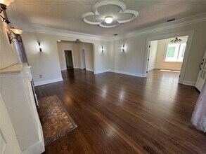 1769 SW 24th Ter in Miami, FL - Building Photo - Building Photo