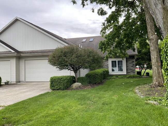 property at 4420 Manistee Dr