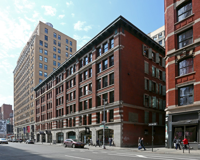 115-127 Crosby St in New York, NY - Foto de edificio - Building Photo