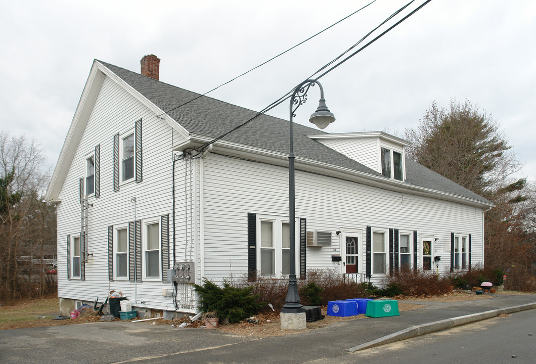 33-35 Nichols Ave in Newmarket, NH - Foto de edificio