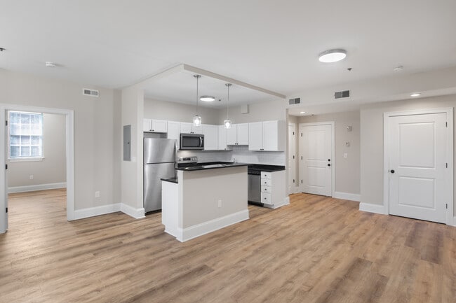 Reservoir Landing Apartments