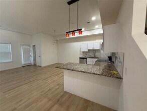 214 Heritage Ct in Seagoville, TX - Building Photo - Building Photo