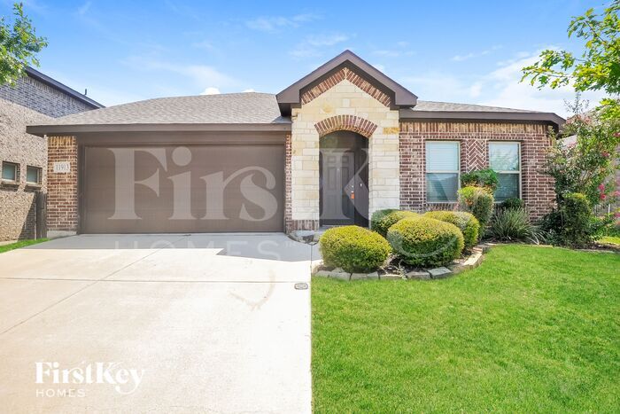 11913 Rustling Oaks Dr in Crowley, TX - Building Photo