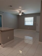 6040 Shaker Wood Cir in Tamarac, FL - Building Photo - Building Photo
