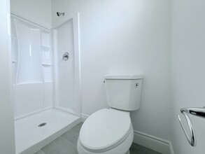 251 E Nicolet St in Banning, CA - Building Photo - Building Photo