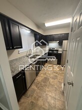 117-119-119 Lakeview Dr in Nicholasville, KY - Foto de edificio - Building Photo