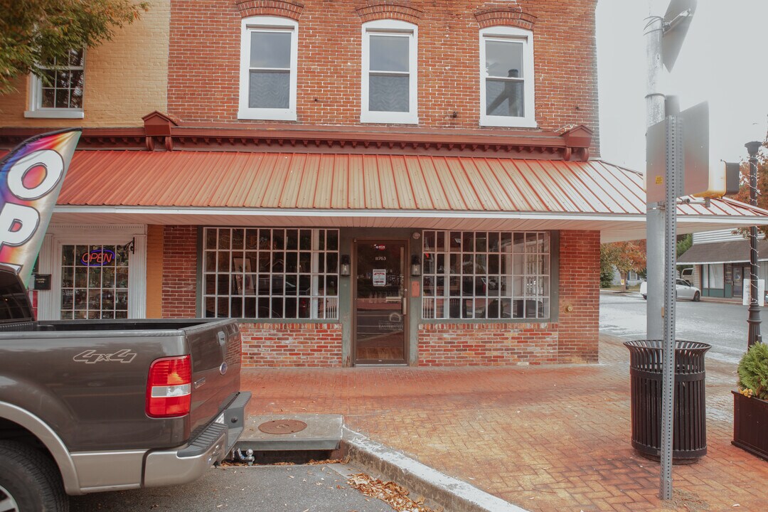 11763 Somerset Ave, Unit B in Princess Anne, MD - Building Photo