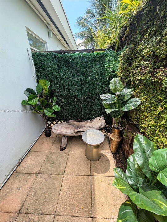 1004 N 16th Ave in Hollywood, FL - Building Photo