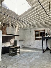 66 Dr Martin Luther King Jr Blvd in Newark, NJ - Building Photo - Building Photo