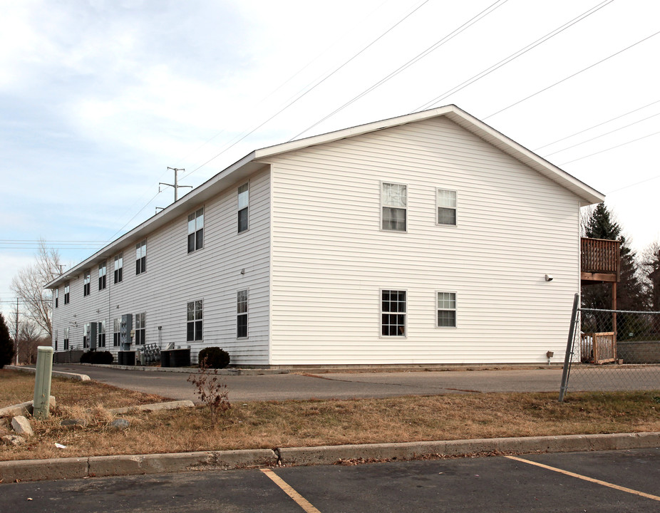 1512 9th Ave SW in Faribault, MN - Building Photo