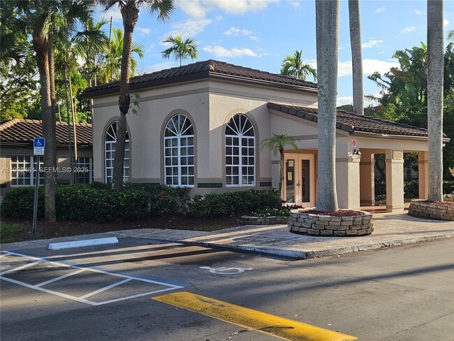 9987 Nob Hill Ln in Sunrise, FL - Building Photo - Building Photo